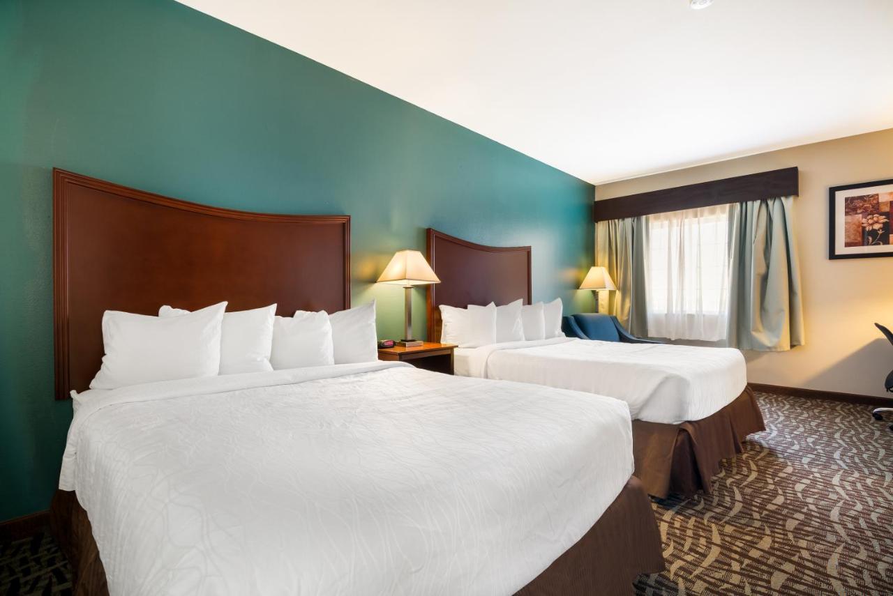 Surestay Plus Hotel By Best Western Топика Экстерьер фото