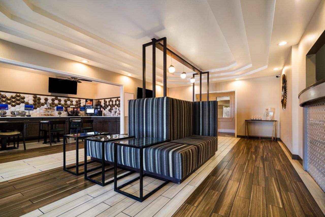 Surestay Plus Hotel By Best Western Топика Экстерьер фото