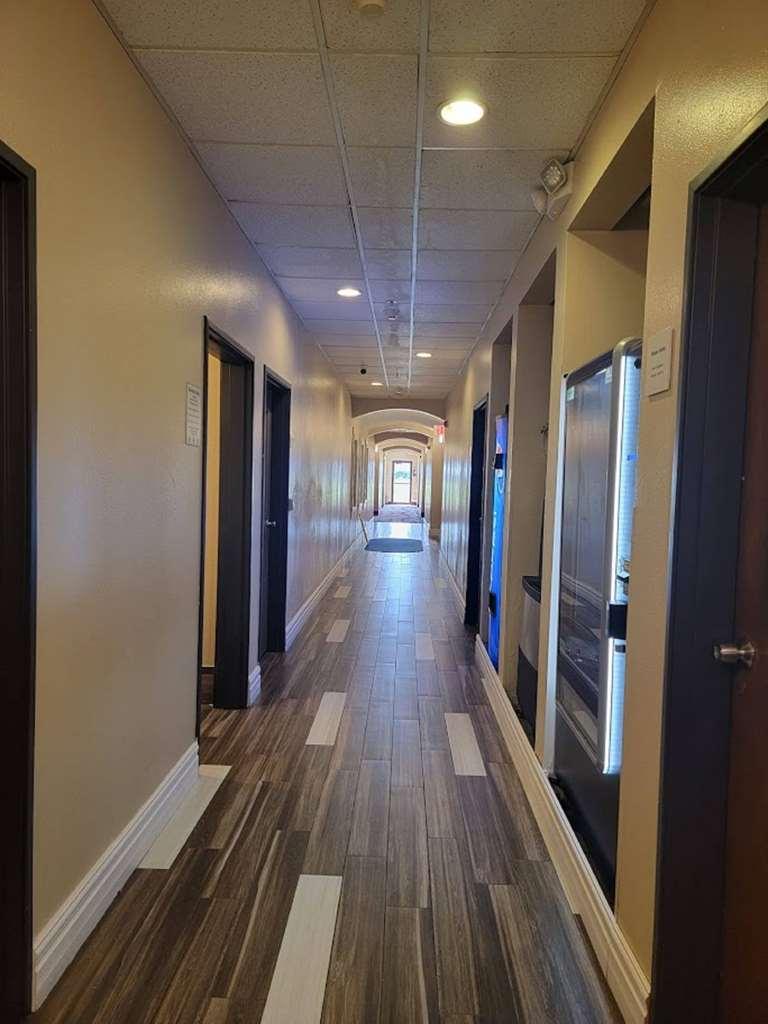 Surestay Plus Hotel By Best Western Топика Удобства фото