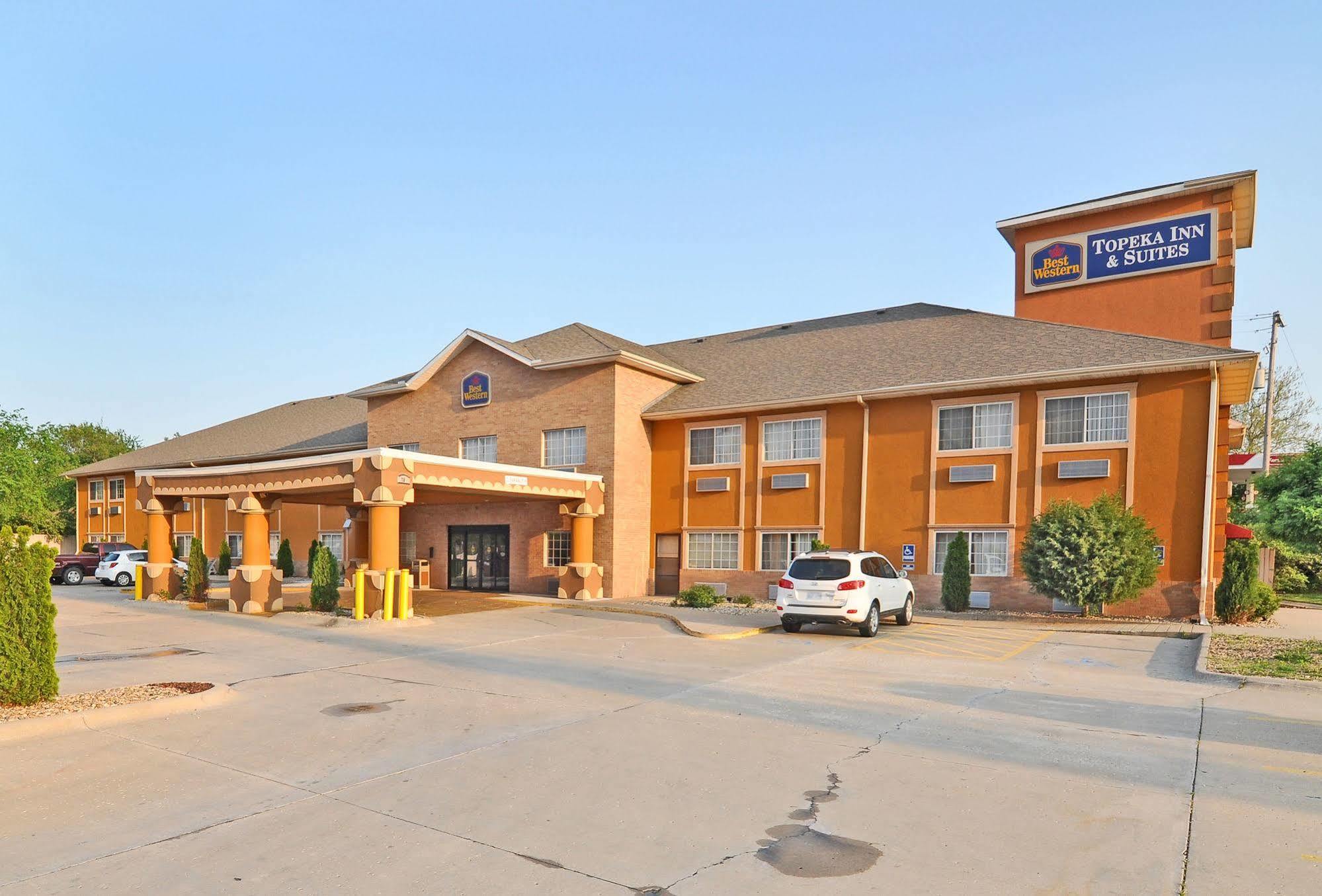 Surestay Plus Hotel By Best Western Топика Экстерьер фото